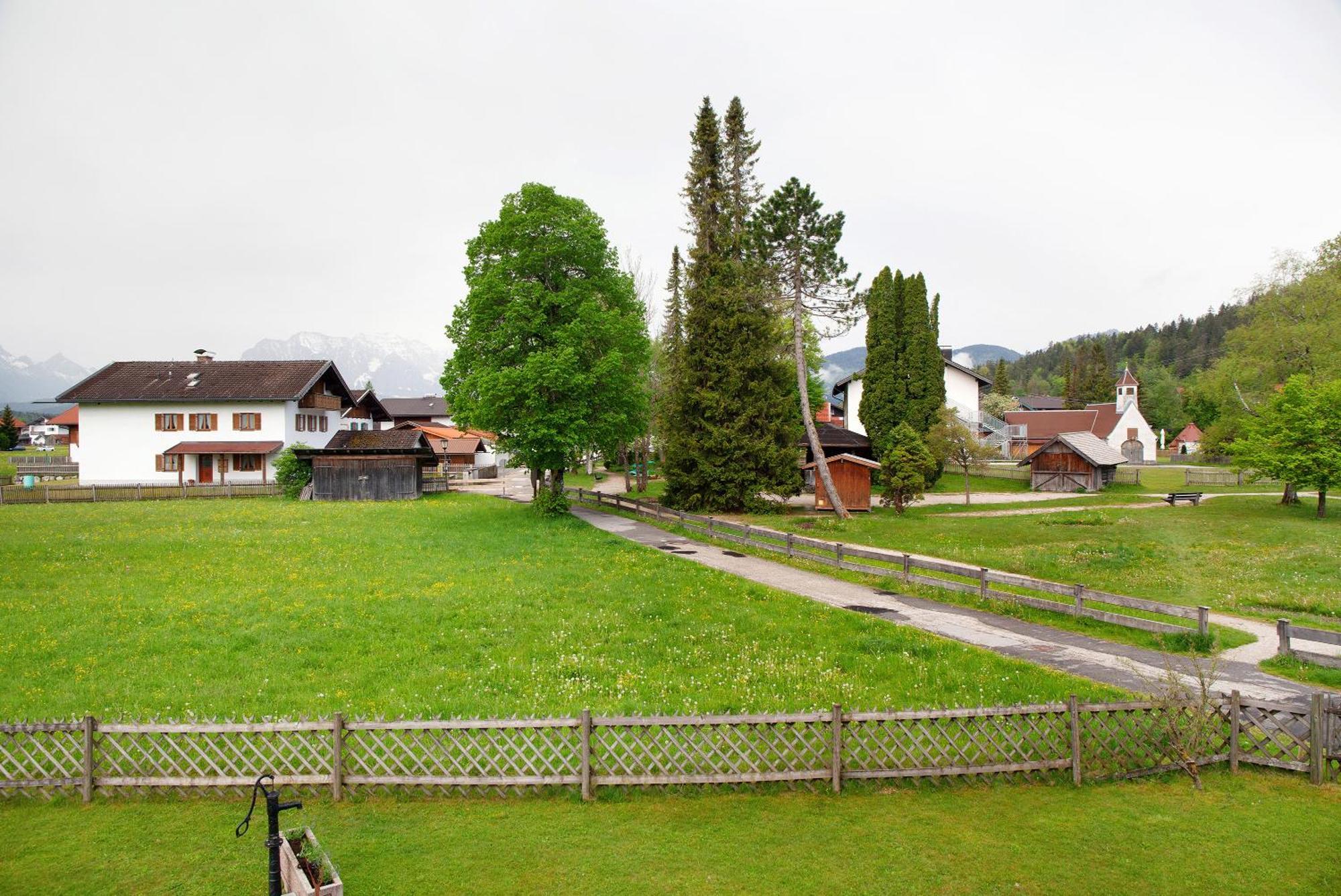 Landhaus Bergkulisse Wallgau Buitenkant foto